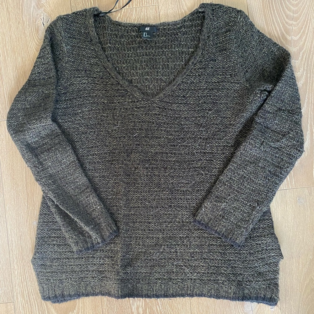 H&M sweater